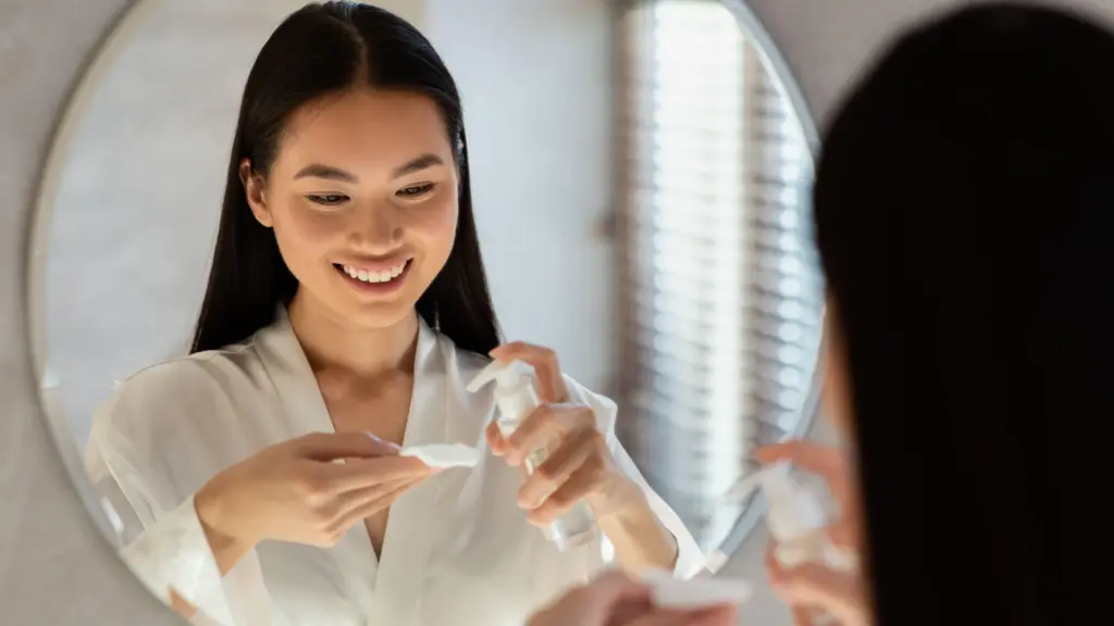 beneficios de la leche limpiadora facial